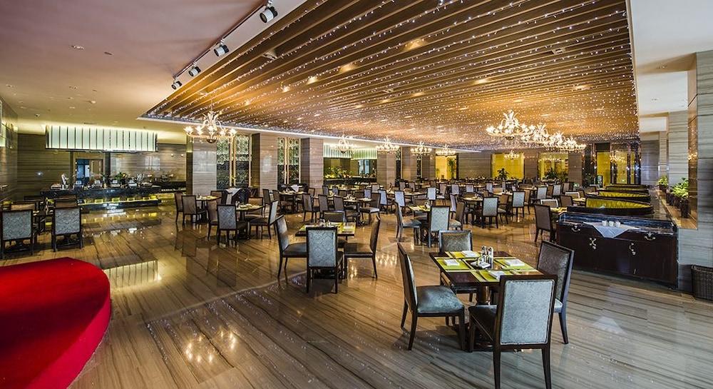 Haili New Century Grand Hotel Haiyan ภายนอก รูปภาพ