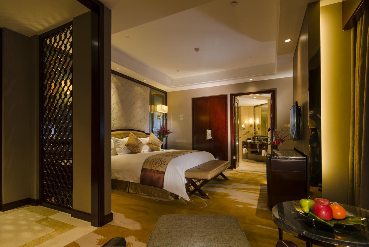 Haili New Century Grand Hotel Haiyan Haiyan  ภายนอก รูปภาพ