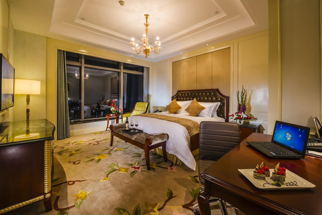 Haili New Century Grand Hotel Haiyan ภายนอก รูปภาพ