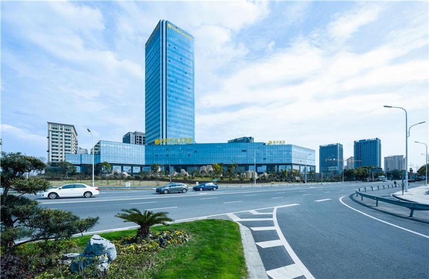 Haili New Century Grand Hotel Haiyan Haiyan  ภายนอก รูปภาพ